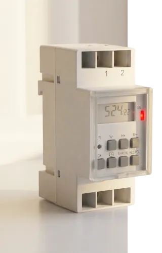 Реле напряжения и тока